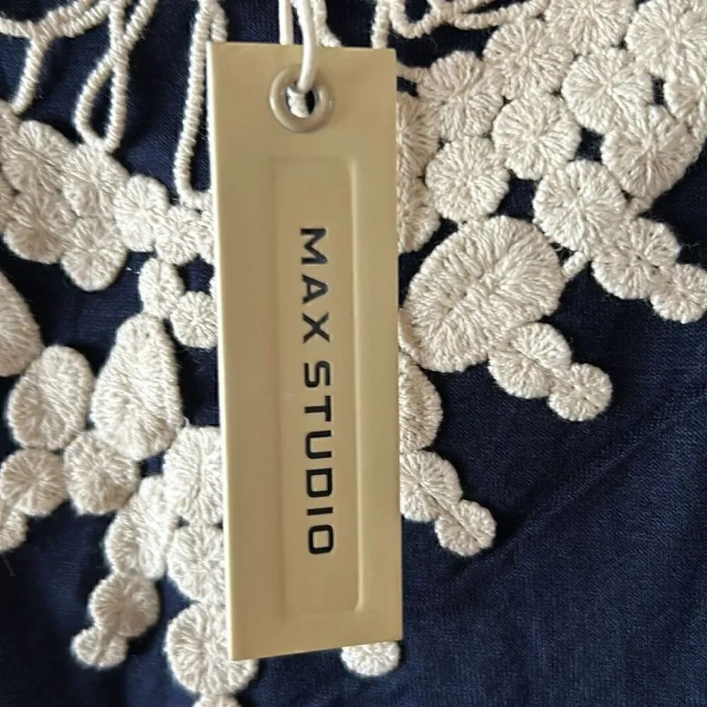 NEW Max Studio Navy Blue Tank Top - Picture 3 of 5